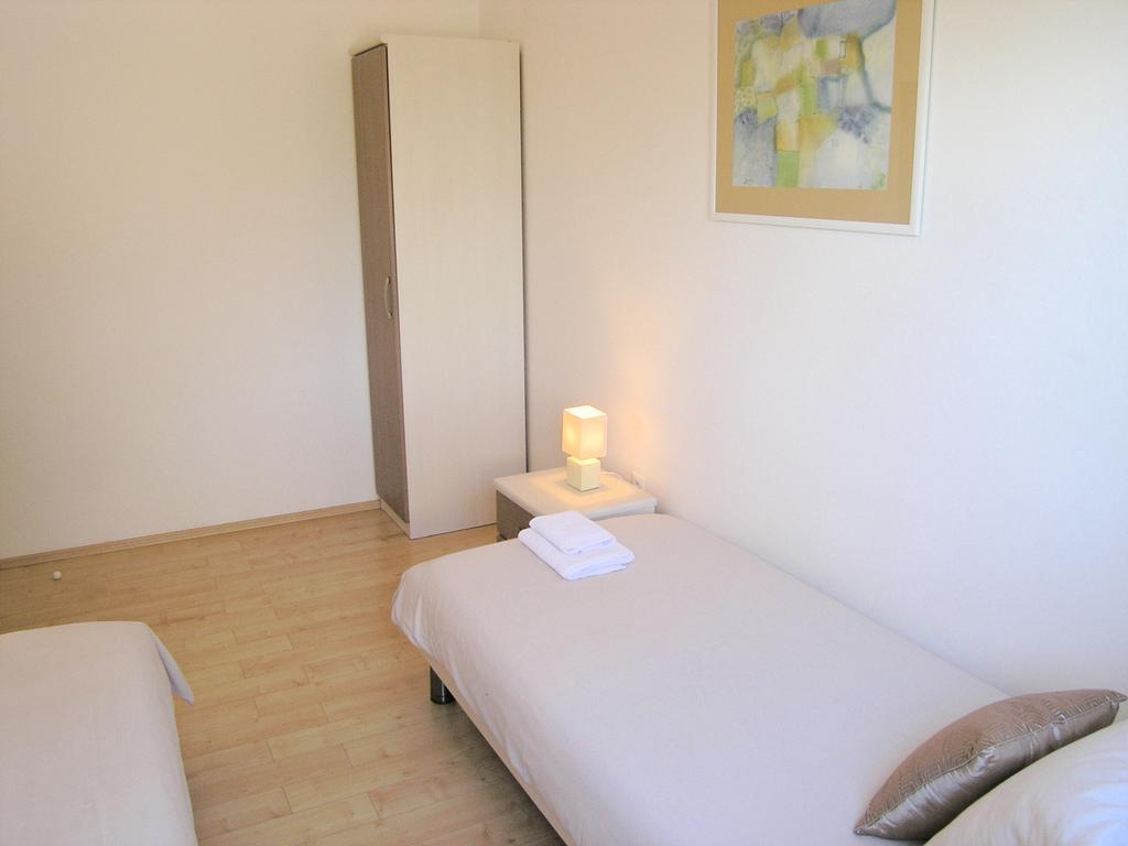 Apartments Dagmar Krk Town Exterior foto